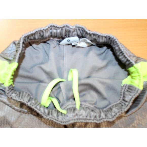 Nike Franchise Basketball Training Workout Shorts Boys Medium Gray Yellow 522433 - Picture 2 of 4